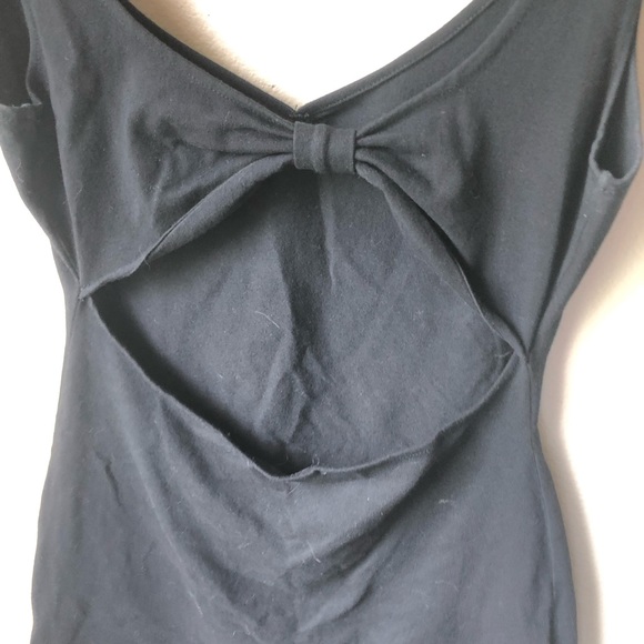 Forever 21 Dresses & Skirts - Black dress